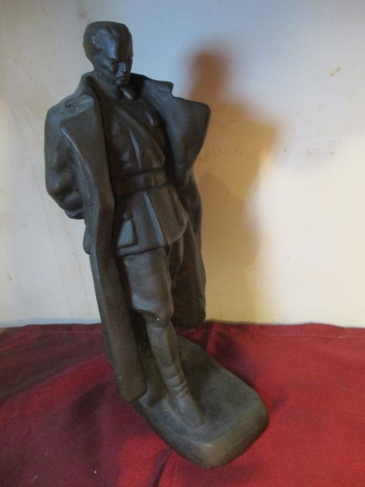 Antun Augustinčić - Maršal Tito, skulptura bronca potpisana, 23 cm