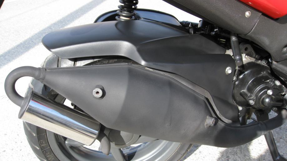 Kit 4 Frecce Trasparenti TNT Per Aprilia SR 50 Ditech 2000-2002 – Bianco
