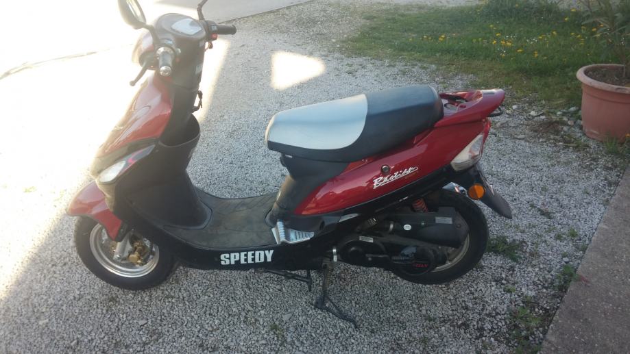 Câble De Tachymètre 92 Cm Pour Scooter Baotian BT49QT-7 Et Autres - Avec écrou, Broche Et Fente