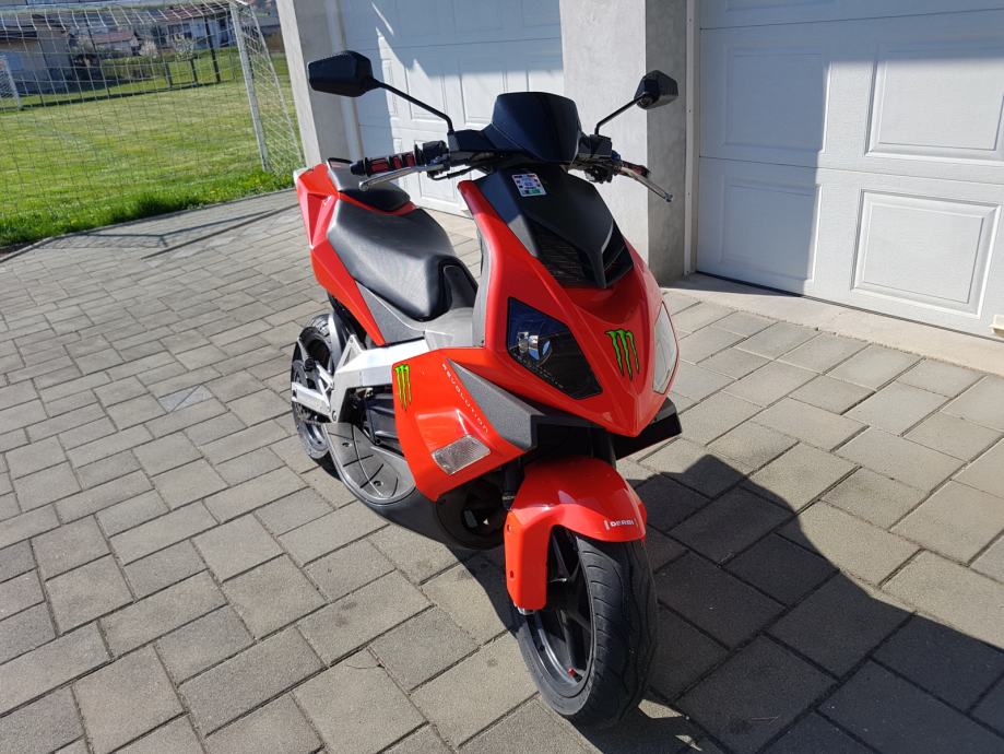 Derbi gp1 racing 49 cm3, 2005 god.