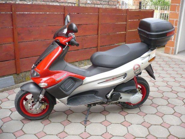 Einbaufertiger Einspritzkopf Einspritzdüse Injektor Original PIAGGIO NRG, Gilera Runner Purejet Pure Jet Injektor