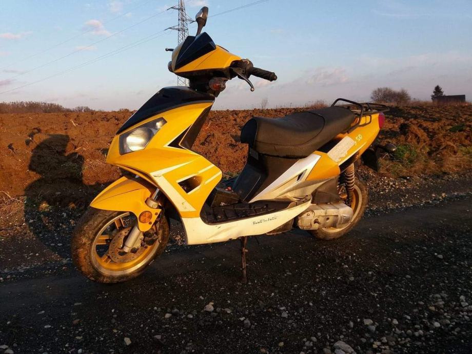 luna 100cc price