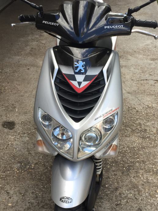 Peugeot Speedfight2 SILVER SPORT 49 Cm3 2005 God peugeot-speedfight2-silver-sport-49-cm3-2005-god