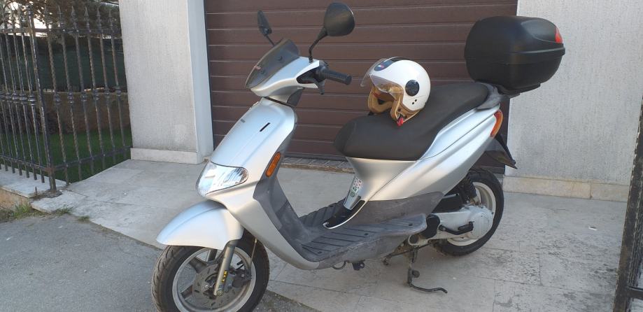 Piaggio Diesel Scooter Seat Cover – Black Leatherette, Made In Italy