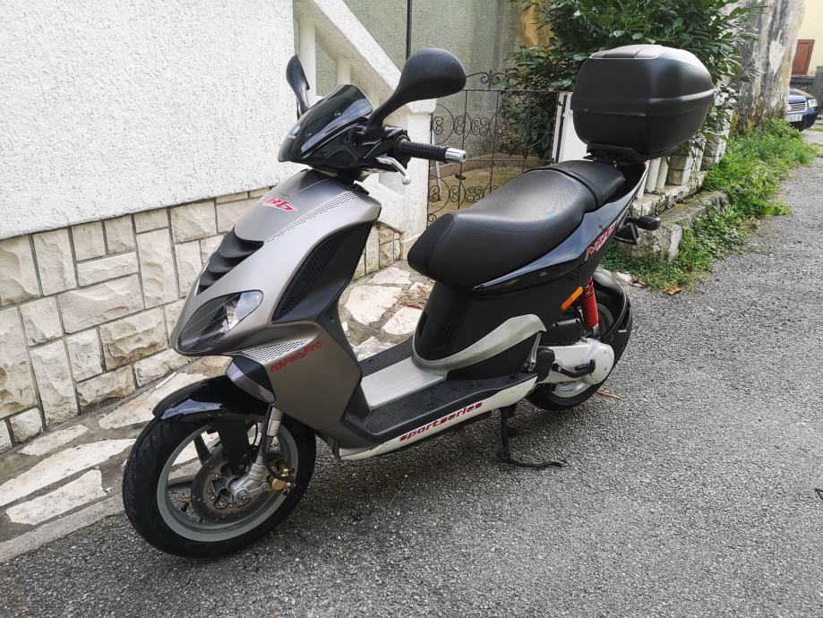 Skuter Piaggio Nrg Power 2006 Motorroller Nrg Power Dt 50 Piaggio