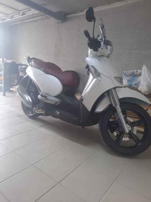 Motorcycles Scheda Tecnica Aprilia Sr Max 300 Aprilia Sr Max 300