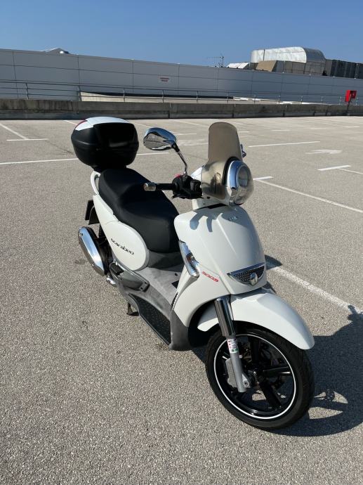 Aprilia Scarabeo 300s Scarabeo 300 2010 Aprilia Scarabeo 300s, 2010