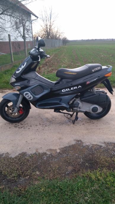 ARENA DESIGN Bremssattelverstärkung BLACK / Gilera Runner 180 DD