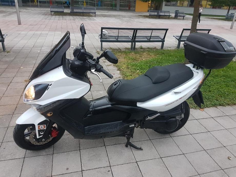 Лексус r 300