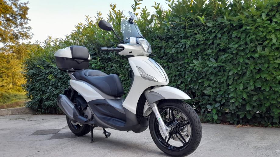 Piaggio 350 Sport Touring 350 Cm3 2014 God piaggio-350-sport-touring-350-cm3-2014-god