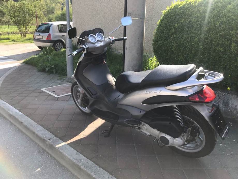 Piaggio Beverly 200 (2002 - 03), Prezzo E Scheda Tecnica - Foto 9