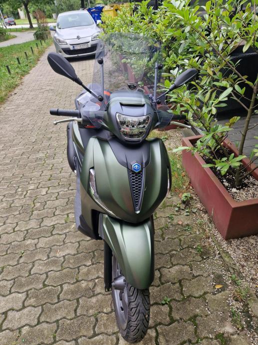 Green Beverly 300 Beverly S 125 Usato Beverly 125 Beverly Police