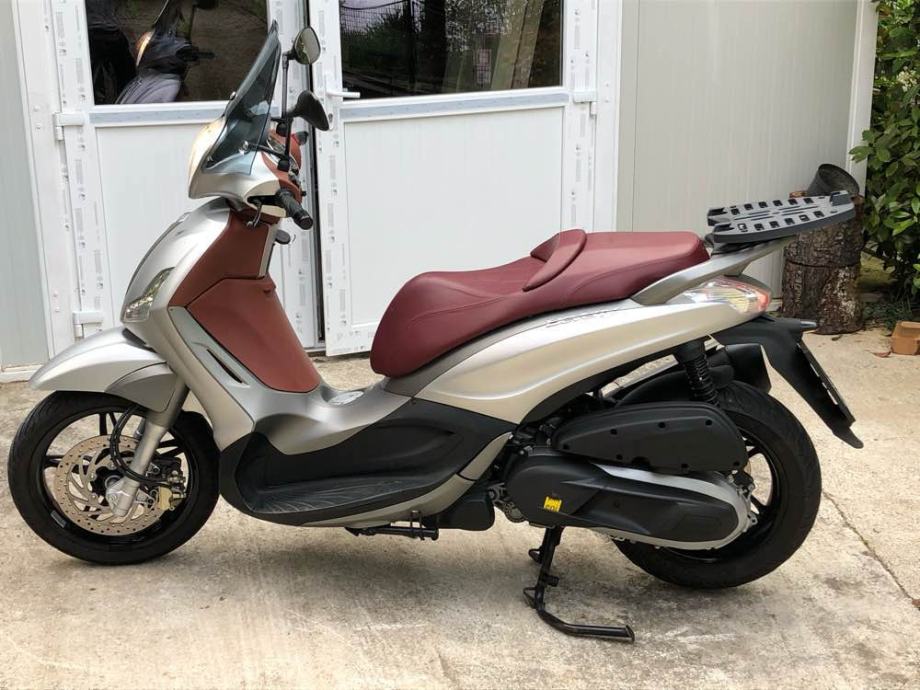 Beverly 125 Piaggio Beverly 330 Scheda Tecnica Beverly 300 Tourer