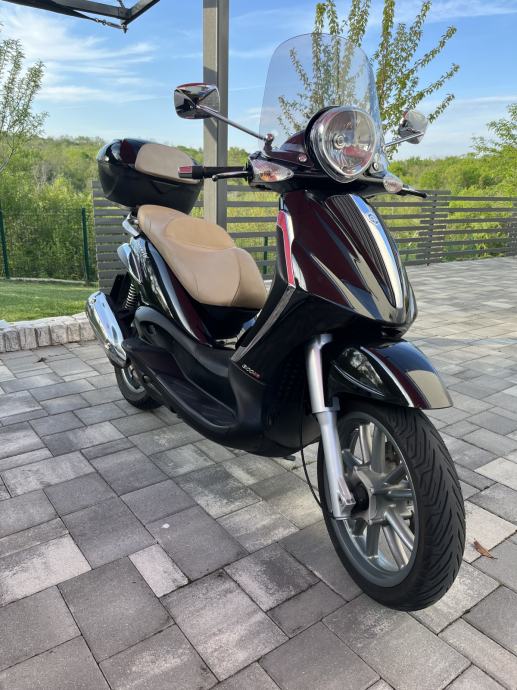 Yuasa YTX14-BS Motorradbatterie – Passende Ersatzbatterie Für Piaggio Beverly Tourer 250 (Baujahr 2008/2009)