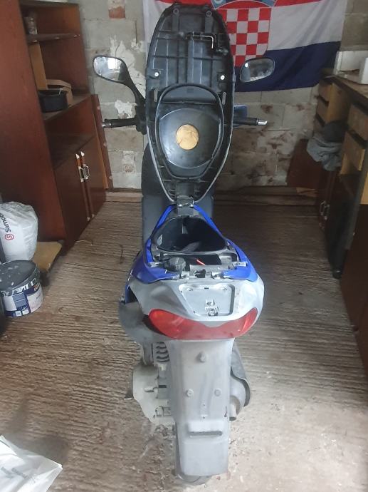 Piaggio Skipper 150 cm3, 2002 god.