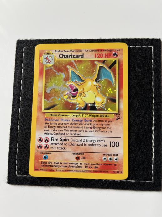 Pokemon Karte - Charizard - 4/130
