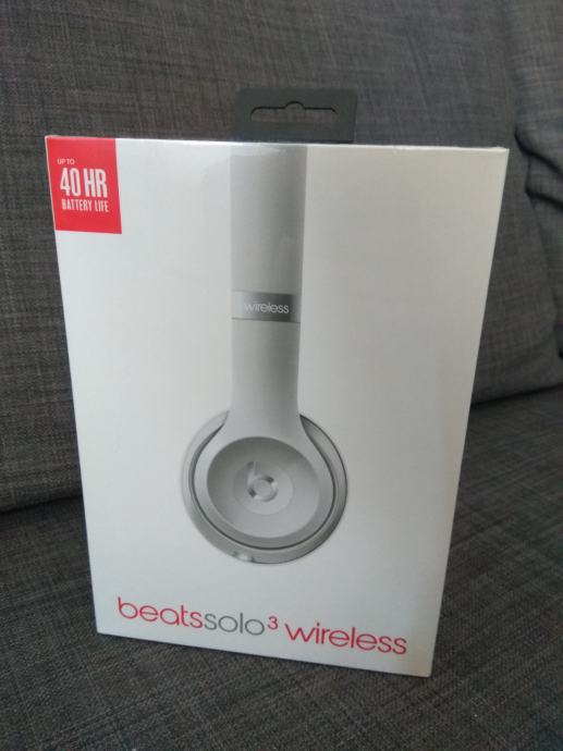Prodajem nove, neotvarane Beats Solo 3 srebrne bežične slušalice