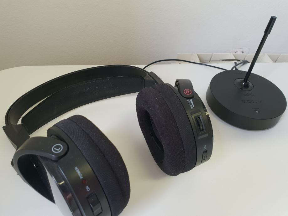 Sony MDR-RF811R Bluetooth bežične slušalice