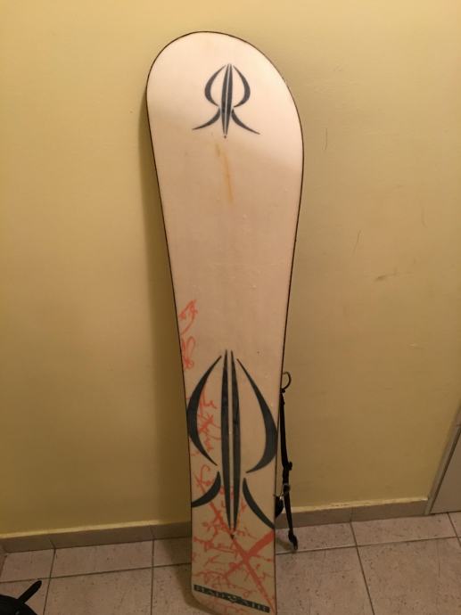 Snowboard ELAN, 154cm