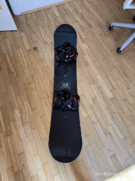 Snowboard Head Matrix 160 + vezovi Flow FuseGT