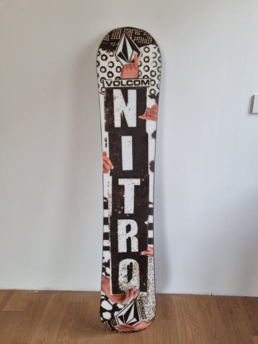 Snowboard nitro beast x twin tip, freestyle 149cm