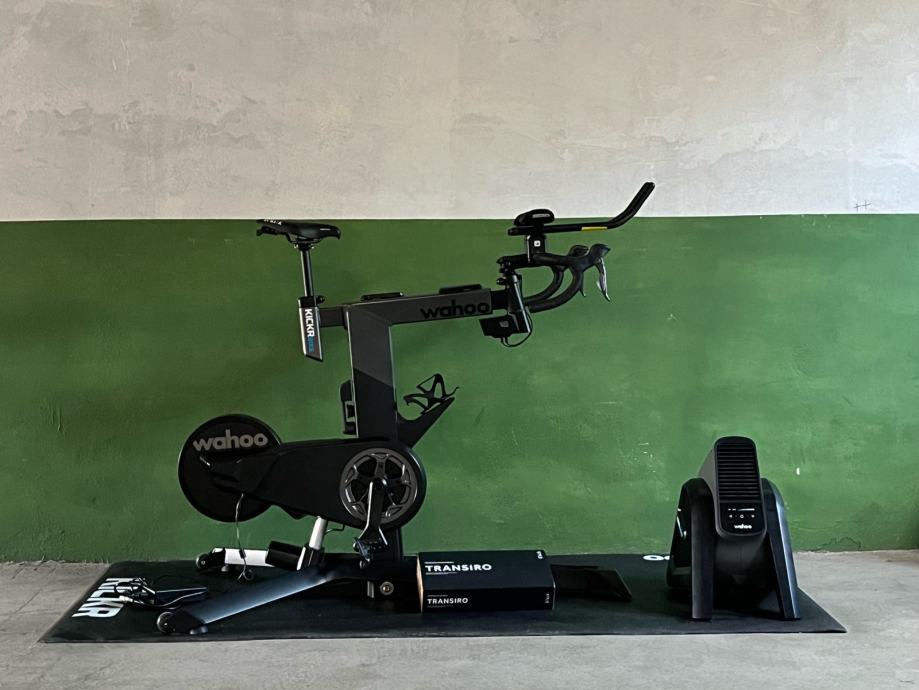 Wahoo KICKR BIKE trenažer *KOMPLET*