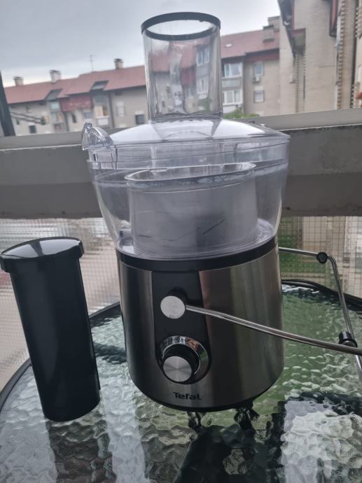 Tefal sokovnik Juice express centrifugal ZE550D38