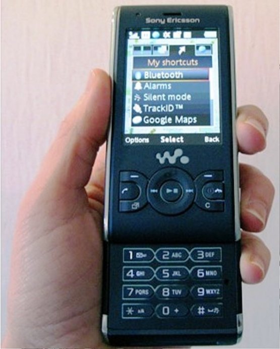 Mobitel klizni Sony Ericsson W595, radi na mreže 091 i 092   KARLOVAC