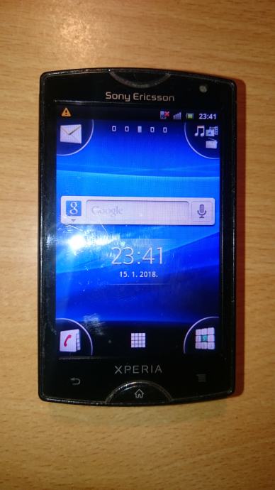 Sony xperia mini ST15i - najmanji smartphone