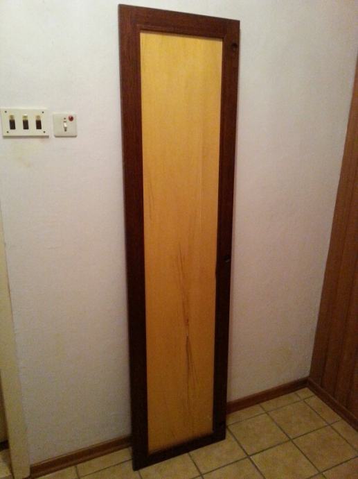 Vrata ormara/ plakara-puno drvo