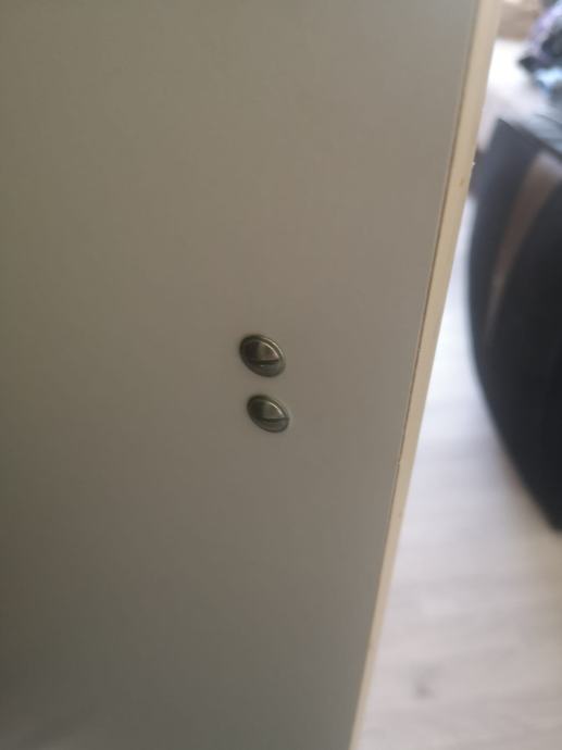 Ormar bijeli VELIKI, vis. 235x šir. 95xdubina 60 cm, 99 eura Zg