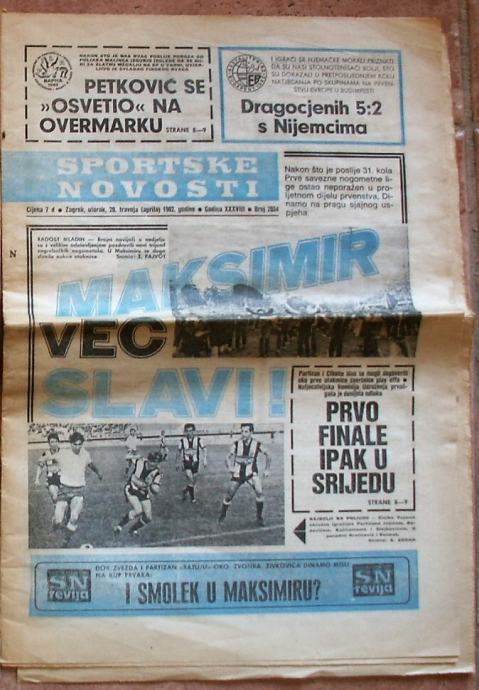 SPORTSKE NOVOSTI 1982 NK Dinamo Zagreb "Maksimir već slavi"