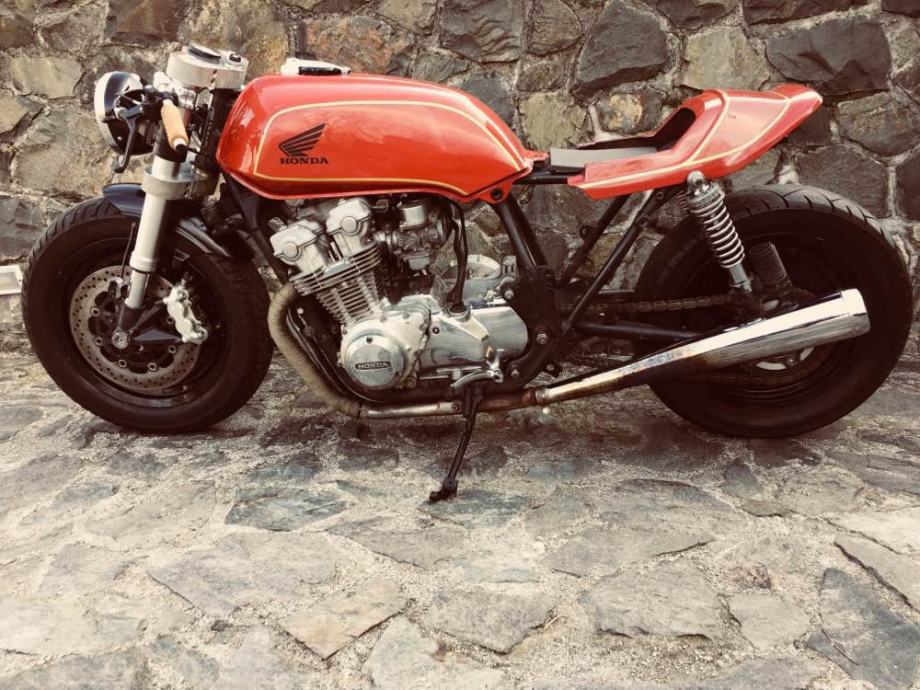 Honda boldor cafe  racer  mogua zamjena za  R 1981 god 