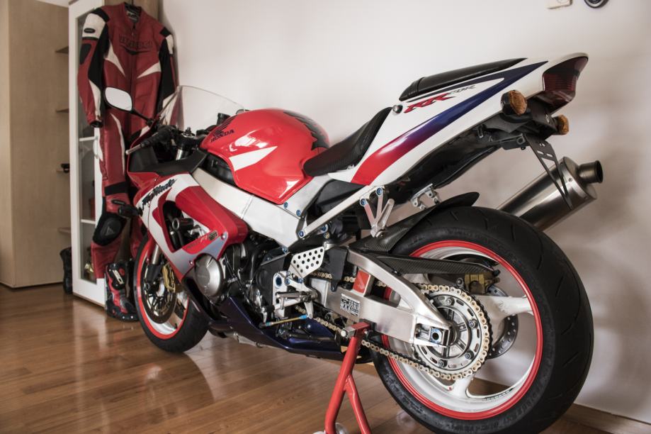 honda cbr fireblade 2001