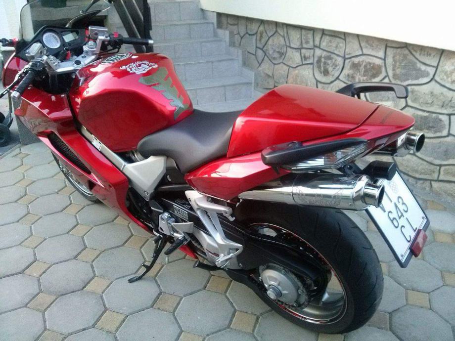 Honda vfr 800 2006