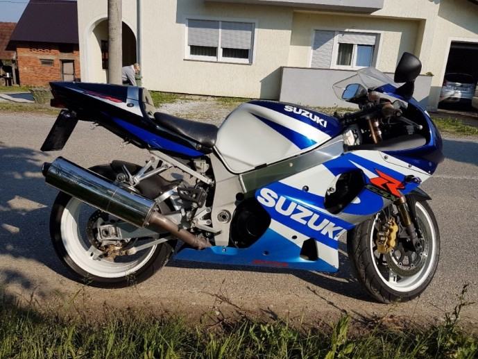 Suzuki gsxr 1000 k1