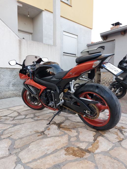 Suzuki Gsxr 600 cm3 (a2), 2007 god.