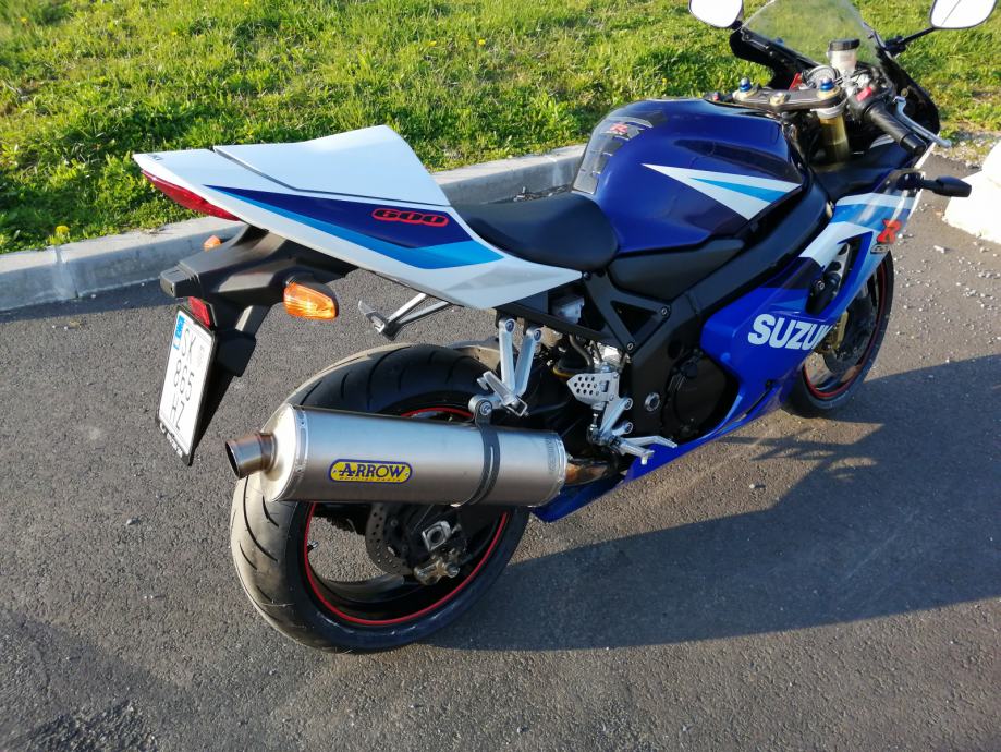 Suzuki GSXR 600, 2005. god., reg. 03./2020., nove gume ...