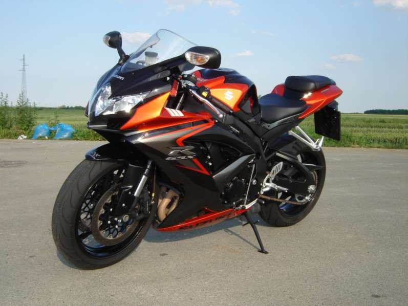 Suzuki gsxr 750 cm3, 2009 god.