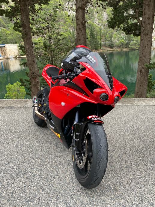 yamaha r1 big bang 2009