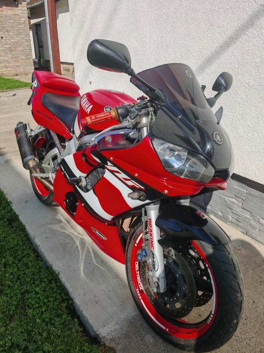 2001 R6 Redline Yamaha R6, 2001 god.