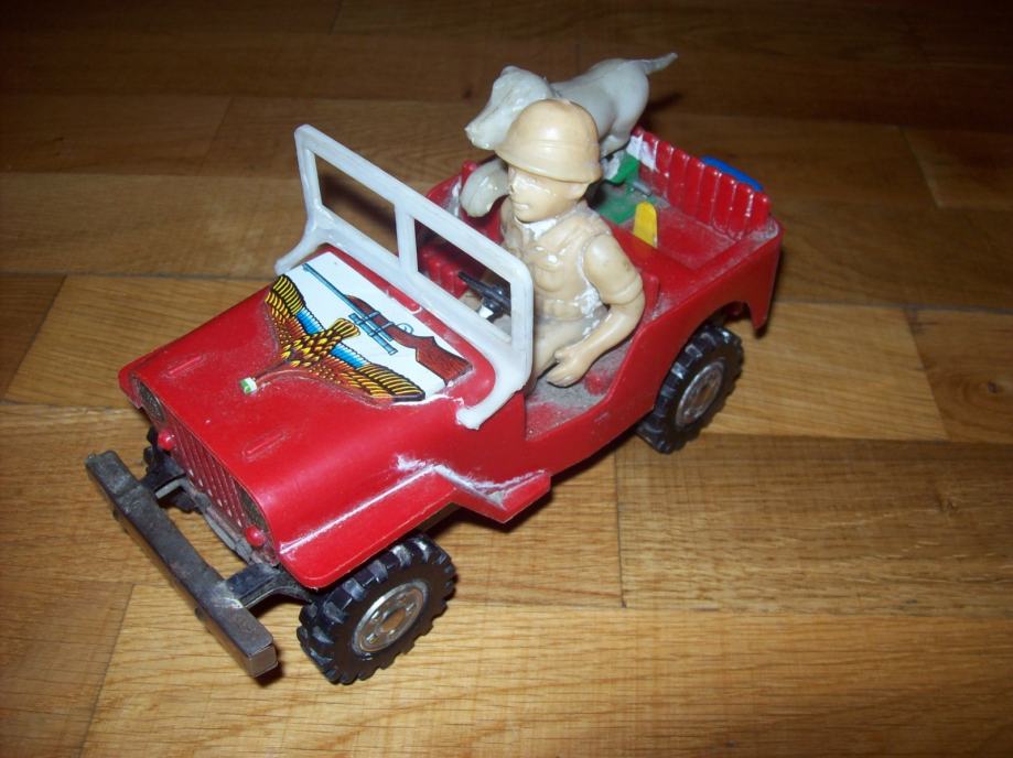 Stara dječja igračka - Safari džip