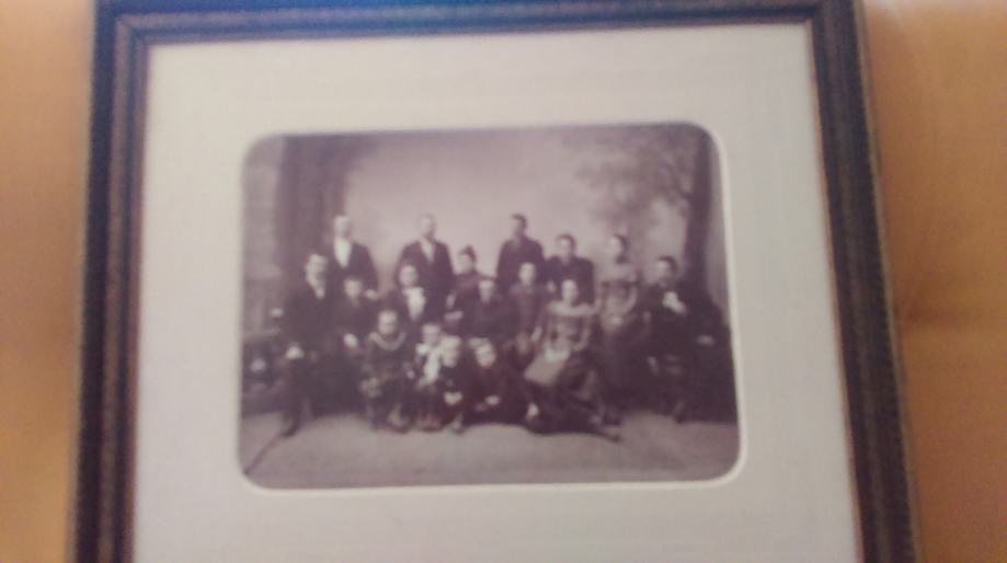 stara obiteljska fotografija