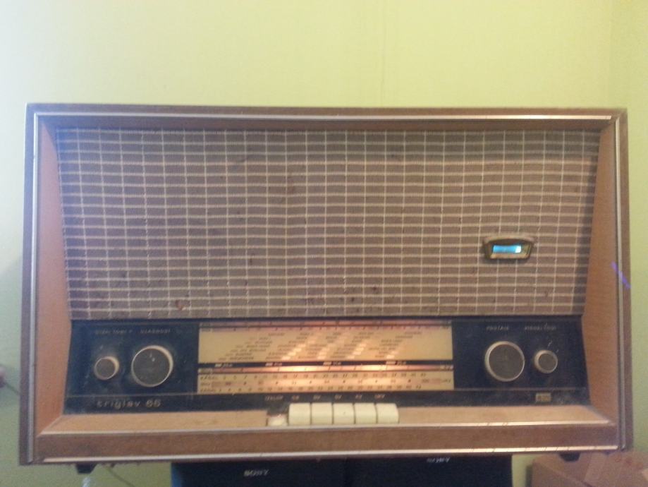 Stari radio TRIGLAV-66