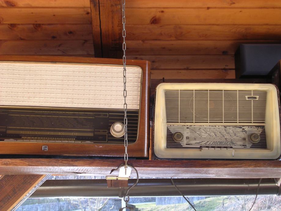 stari radio , više komada