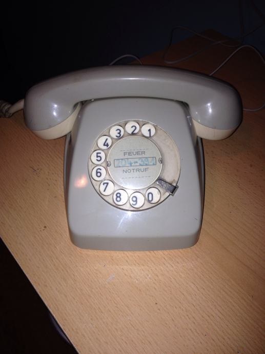 Stari telefon SIMENS
