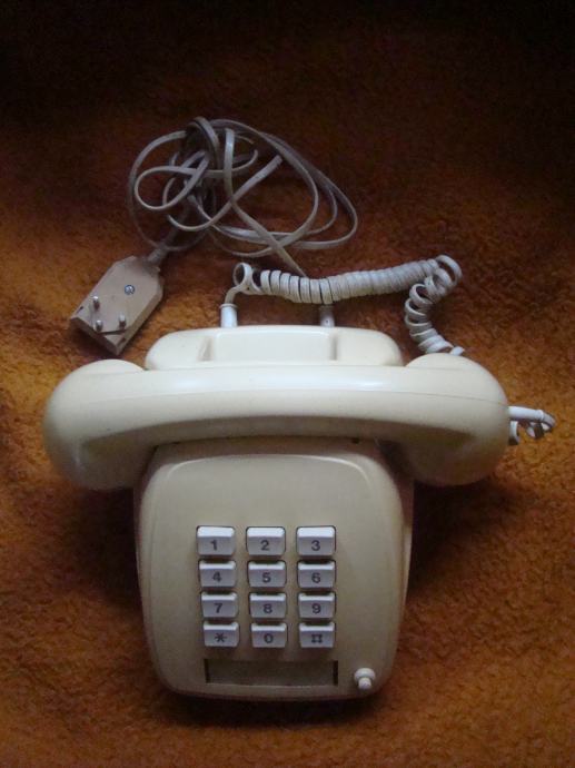 Stari telefon - Telkom T-800