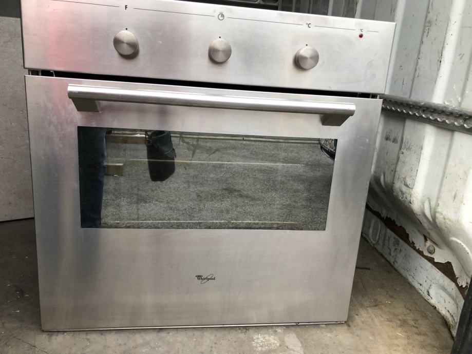 Ugradbena pećnica Whirlpool AKP 286 IX