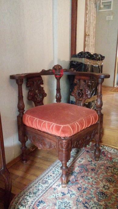Kutna stolica neorenesansnog stila