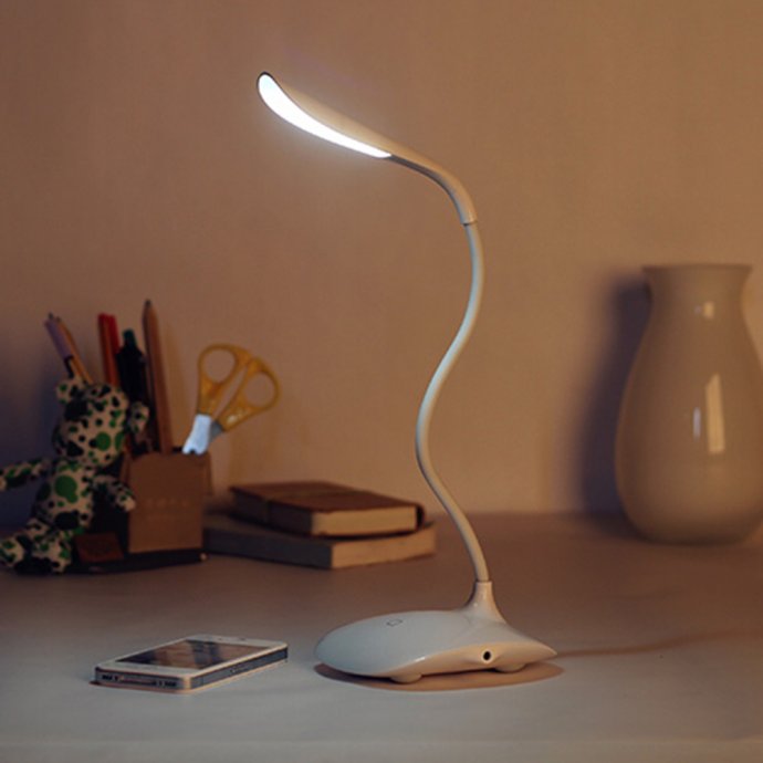 LED flexibilna stolna lampa na touch paljenje, NOVO !!!